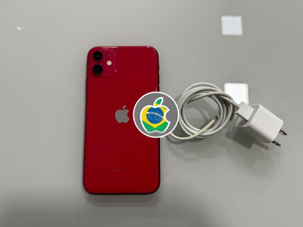 iPhone 11 64GB - Vermelho - Seminovo - Bater.: 100% (Nova) - R$ 1.500,00. Aceito só iPhone na troca - Aceito Cartão até 18x + juros. Vai com Cabo e Fonte juntos. Tubarão SC. Atenção: Compra feita pelo site, acrescenta 5%, à mais encima do valor!!!