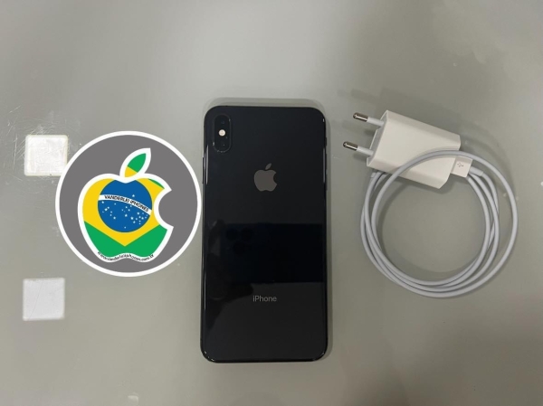 iPhone XS Max 256GB - Preto - Seminovo - Bater.: 87% - R$ 1.500,00.  Aceito só iPhone na troca - Aceito Cartão até 18x + juros. Vai com Cabo e Fonte juntos. Tubarão - SC. Atenção: Compra feita pelo site, acrescenta 5%, à mais encima do valor!!!