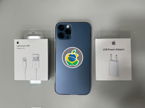 iPhone 12 Pro 512GB - Azul - Seminovo - Bater.: 96% - R$ 2.800,00.  Aceito só iPhone na troca - Aceito Cartão até 18x + juros. Vai com Cabo e Fonte juntos. Tubarão - SC. Atenção: Compra feita pelo site, acrescenta 5%, à mais encima do valor!!!