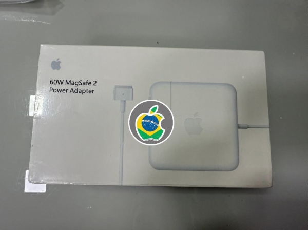 Carregador 60w para MacBook - Original - Novo - R$ 250,00. Aceito Cartão até 18x + juros. Tubarão - SC. Atenção: Compra feita pelo site, acrescenta 5%, à mais encima do valor!!!