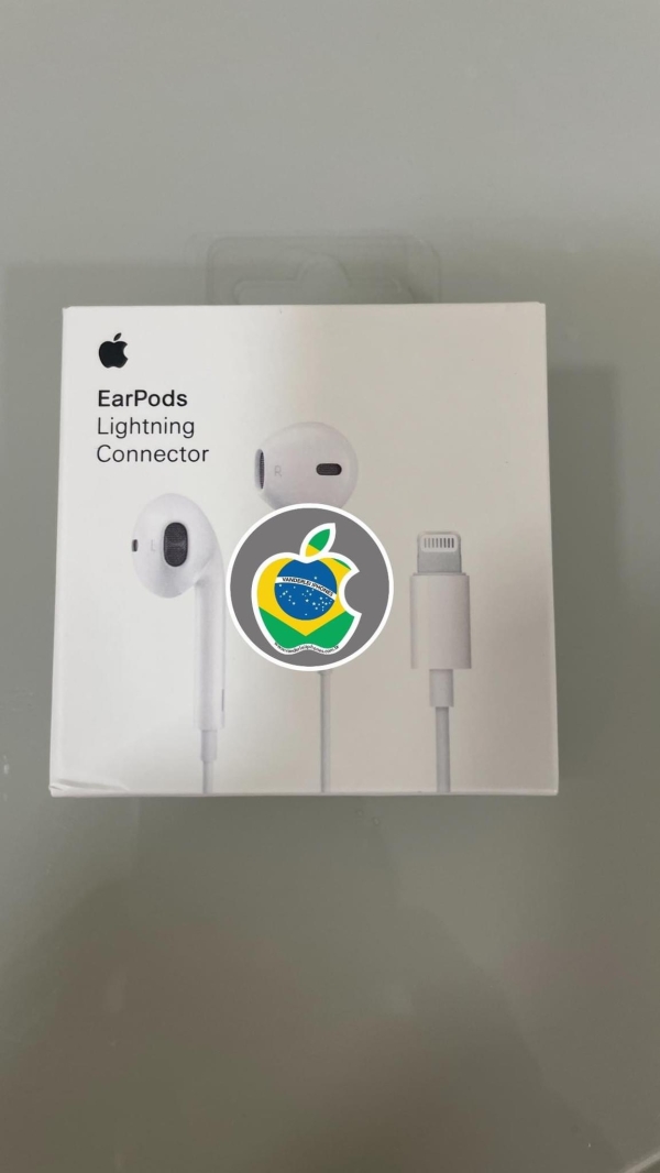 Fone Original - Para iPhone 7 em diante - R$ 180,00. Aceito Cartão até 18x + juros. Tubarão - SC. Atenção: Compra feita pelo site, acrescenta 5%, à mais encima do valor!!!