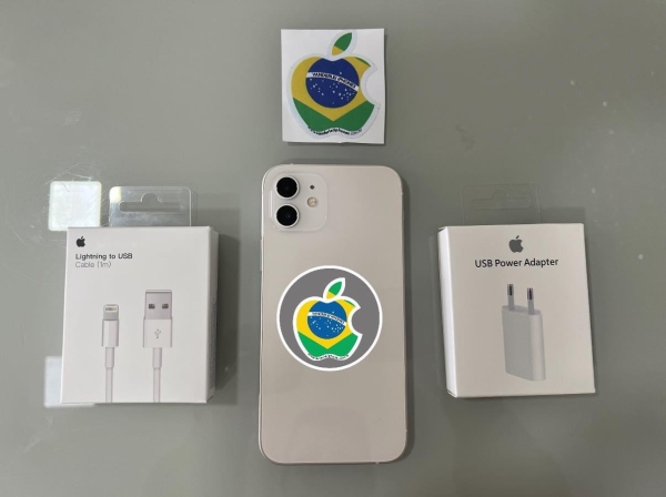 iPhone 12 64GB - Branco - Bater.: 100% (Nova) - Seminovo - R$ 1.900,00. Aceito só iPhone na troca - Aceito Cartão até 18x + juros. Vai com Cabo e Fonte juntos. Tubarão - SC. Atenção: Compra feita pelo site, acrescenta 5%, à mais encima do valor!!!
