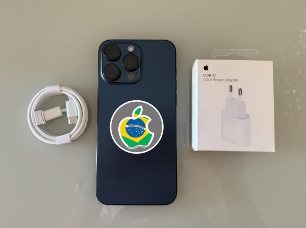 iPhone 15 Pro Max 256GB - Azul - Seminovo - Bater.: 100% - R$ 5.900,00. Aceito só iPhone na troca - Aceito Cartão até 18x + juros. Vai com Cabo e Fonte juntos. Tubarão - SC. Atenção: Compra feita pelo site, acrescenta 5%, à mais encima do valor!!!