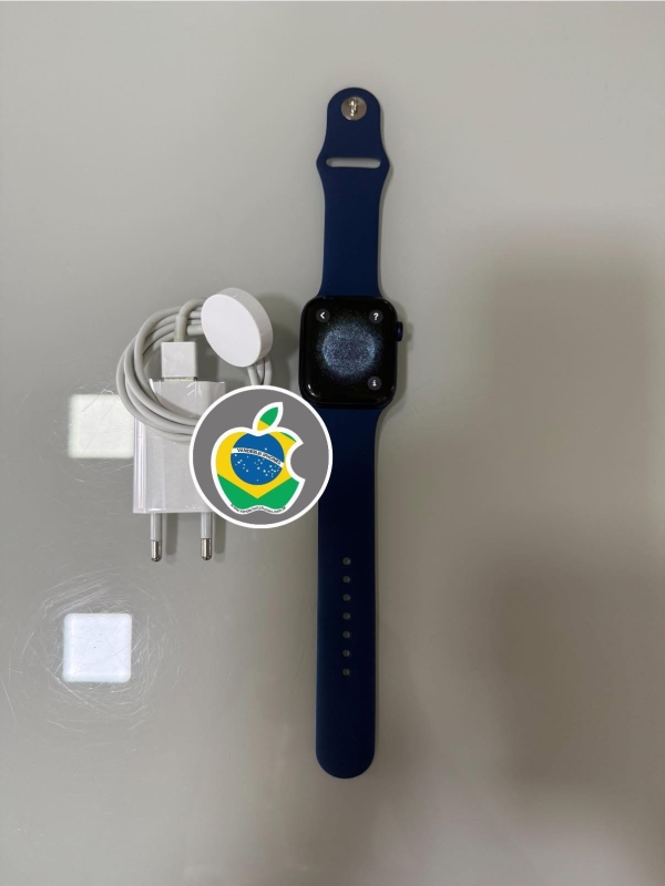 Apple Watch S8 45m + TOP - Preto - Seminovo - Bater.: 87% - R$ 2.000,00.  Aceito só iPhone na troca - Aceito Cartão até 18x + juros. Vai com Cabo e Fonte juntos. Tubarão - SC. Atenção: Compra feita pelo site, acrescenta 5%, à mais encima do valor!!!